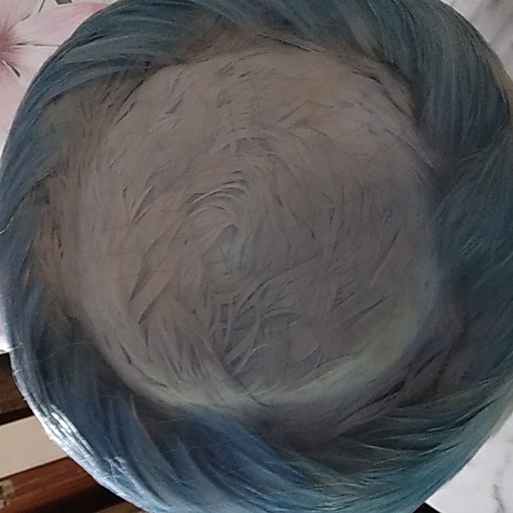 VINTAGE BLUE FEATHER HAT - Picture 2 of 4